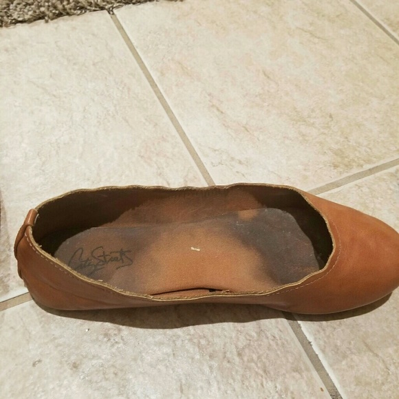 City Streets Shoes | Well Worn Leather City Streets Ballet Flats | Poshmark